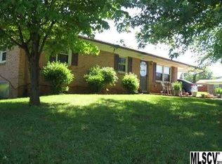 806 Stratford Pl, Lenoir, NC 28645