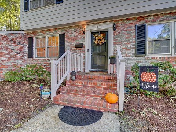 2nd image of 451 Summer Dr