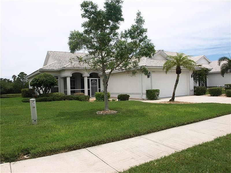 1st image of 452 Pinewood Lake Dr