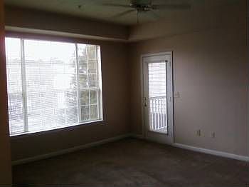 3rd image of 1507 Walton Ln SE