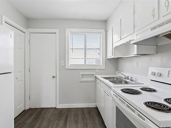 5th image of 696 Hill St APT 6