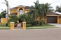 1st image of 2406 Hibiscus Dr