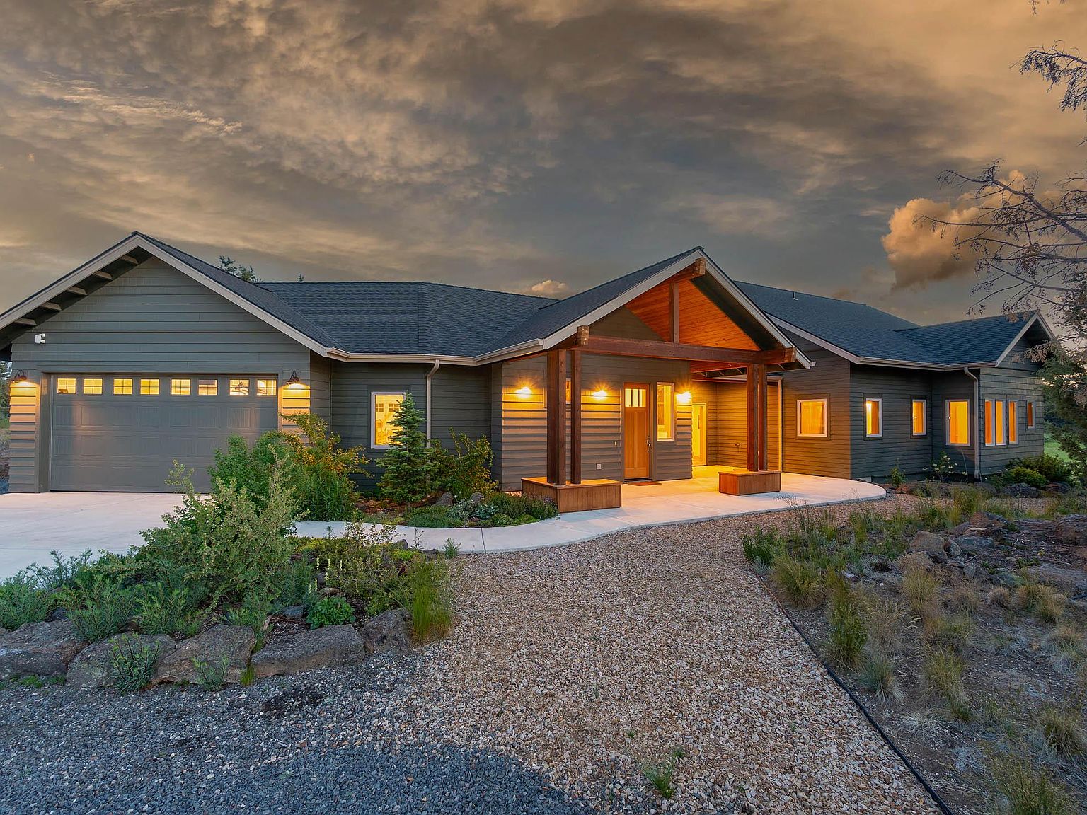 22185 Highway 20, Bend, OR 97701 | Zillow