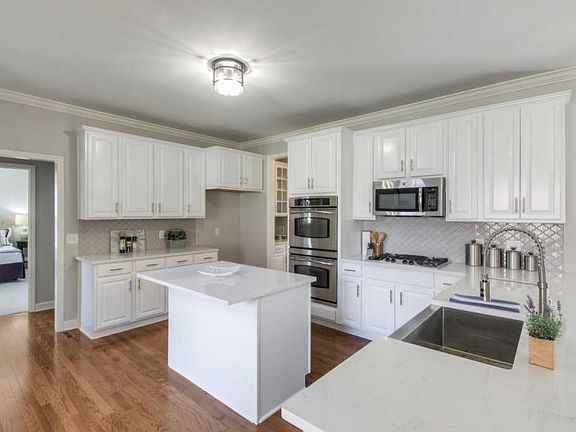 2nd image of 3028 Westerly Dr