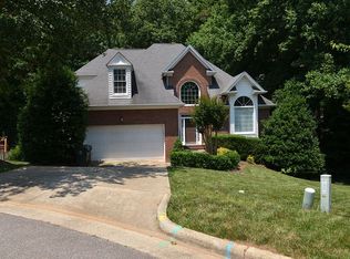 106 Scots Cove Ln, Cary, NC 27518