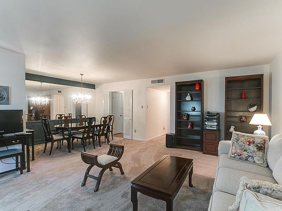 4th image of 10358 Briar Forest Dr #31