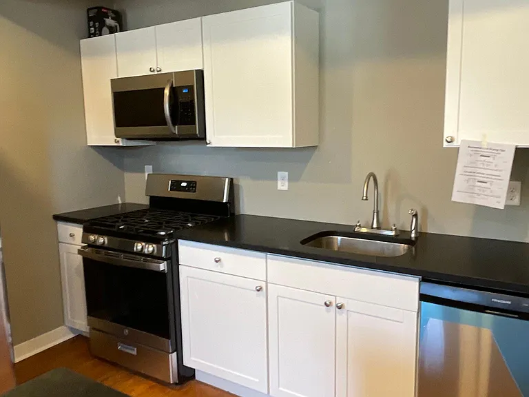 128 Hudson St #128 — Photo 5
