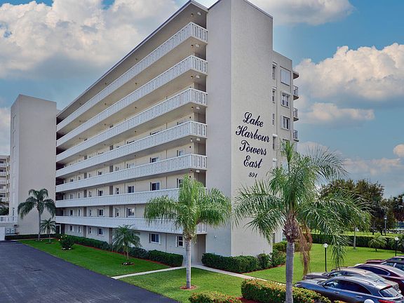 2nd image of 801 Lake Shore Dr APT 111