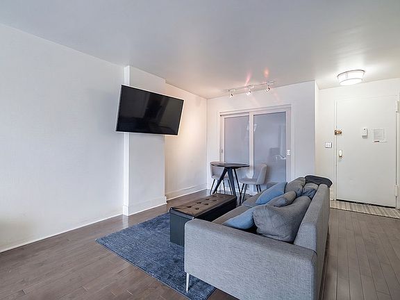 3rd image of 305 E 24th St APT 11K