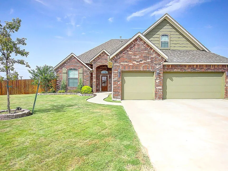 3700 Presidio Cir