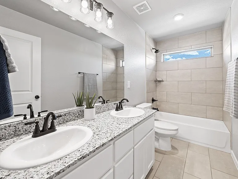 810 Meiomi Dr — Photo 11
