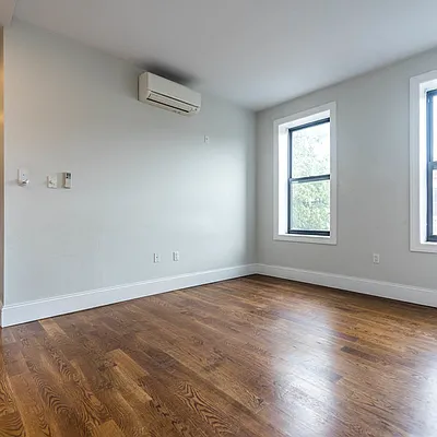 Rented by Nooklyn NYC LLC | media 9