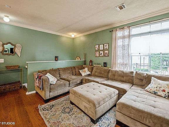 4th image of 120 Admiral Ct Unit 122