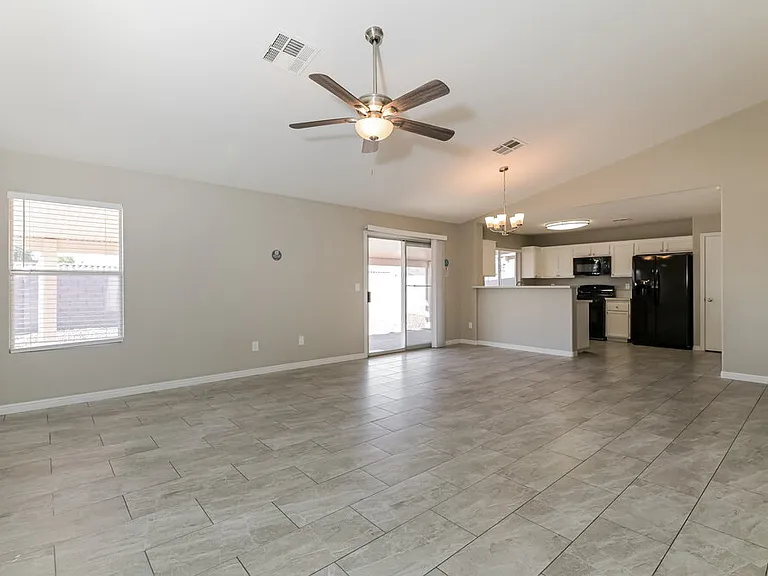 1042 Juniper Ridge Ave — Photo 5