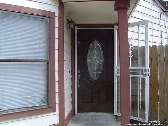 2nd image of 2850 Coral Field Dr