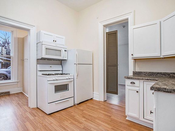 5th image of 306 Orchard St