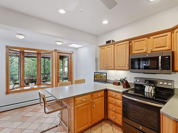 5th image of 4104 Sheridan Ave S