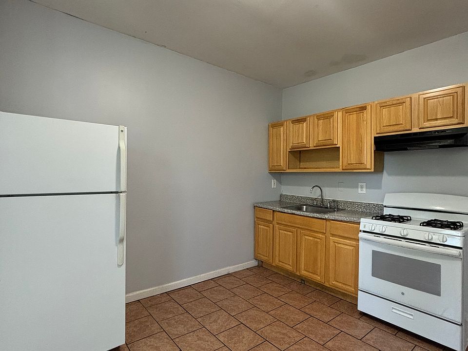 1st image of 50 Franklin St #A
