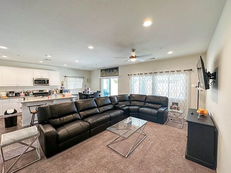 26318 Desert Rose Ln — Photo 36