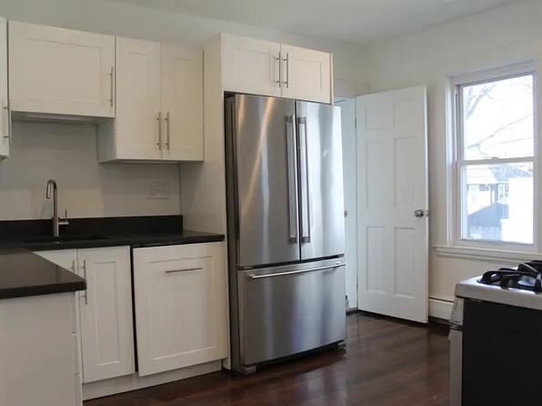 1016 South St #1, Roslindale, MA 02131