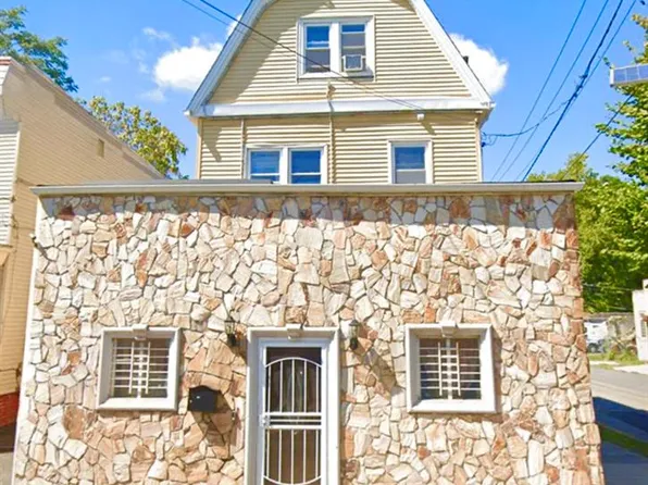 315 Coit St, Irvington, NJ 07111