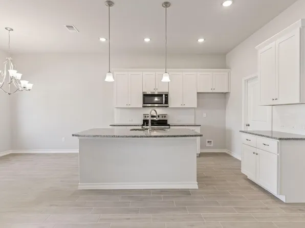 651 Corliss, San Antonio, TX 78220