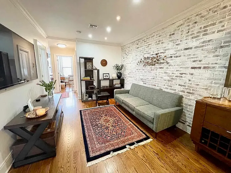 133 Park Ave #4 — Photo 1