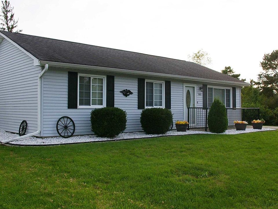 1st image of 2805 W Brookfield Dr