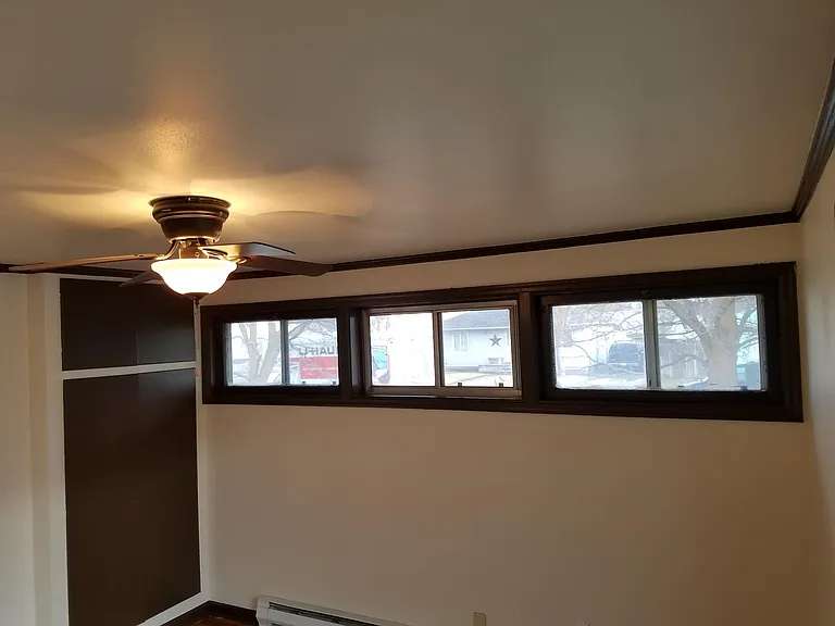 122 W Amherst Ct — Photo 7