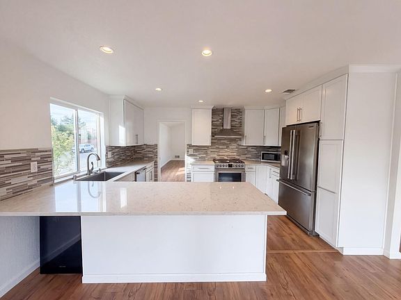 2nd image of 6232 Wittenham Way