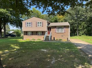 574 Old Bells Rd, Jackson, TN 38305