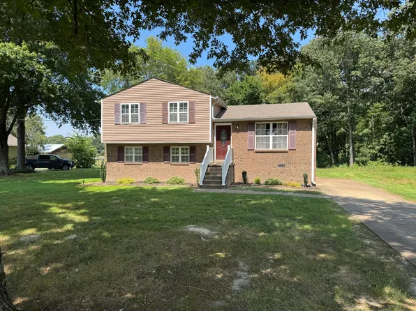 574 Old Bells Rd, Jackson, TN 38305