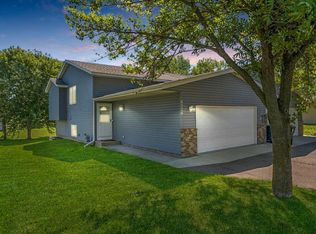 6328 Kahler Dr NE, Albertville, MN 55301