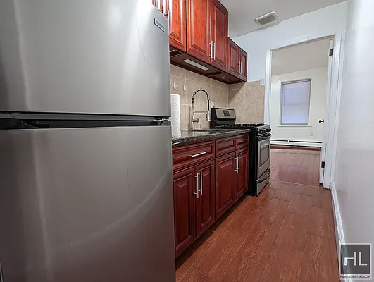 Rented by Highline Residential | media 23