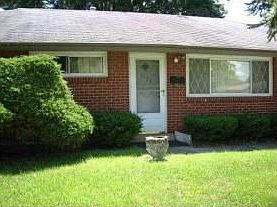 2nd image of 1528 Golding Dr