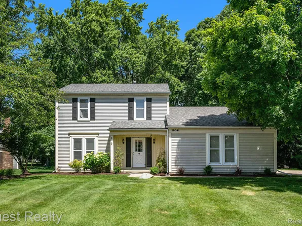 28041 Gettysburg St, Farmington Hills, MI 48331