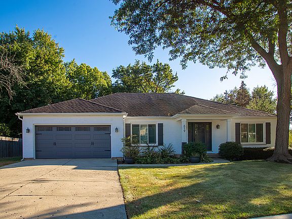 2nd image of 619 W End Rd