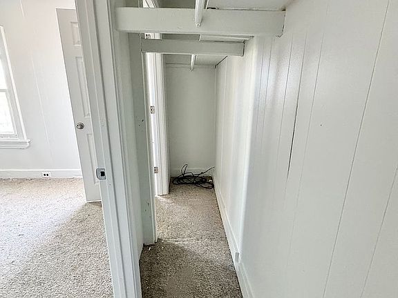 5th image of 214 W 7th St #2B-1BA-850SQFT