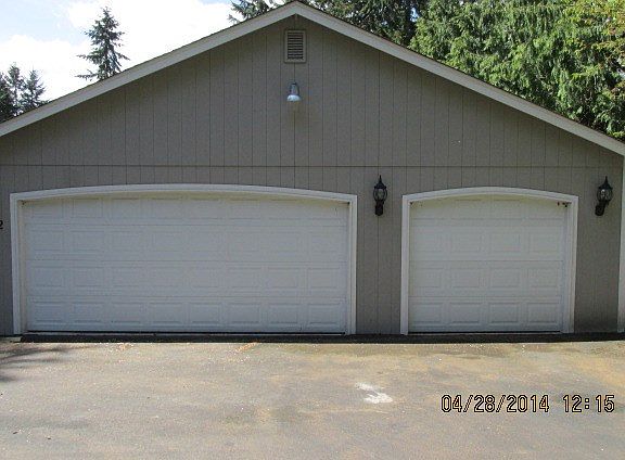 3rd image of 9822 61st Ave E