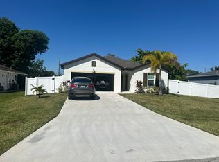2486 SE Whitehorse St, Port Saint Lucie, FL 34984