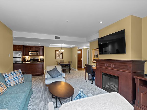 5th image of 3250 Village Way #1315D