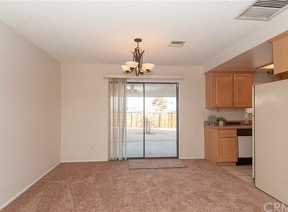 4th image of 6057 Lupine Ave