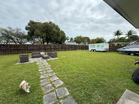 4th image of 11040 NW 58th Ter