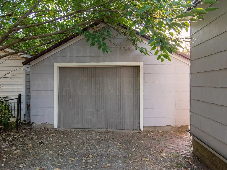 425 N Delaware St — Photo 8