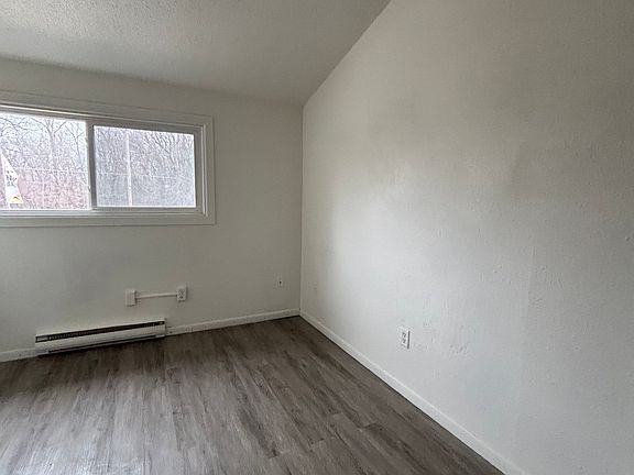 4th image of 407 W Donald St #405-1/2