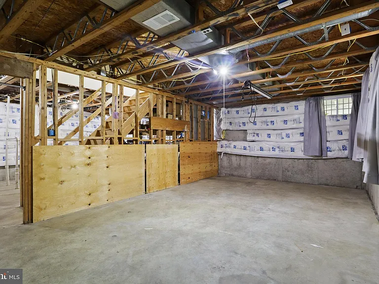 3818 Marquis Pl — Photo 32