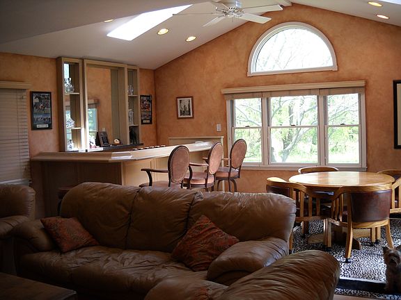 Addition with Sky lights and Custom Wet Bar