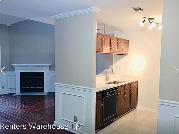 4th image of 322 Yorkshire Cir