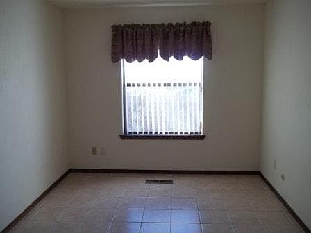 2nd image of 2813 Palo Verde Dr NE