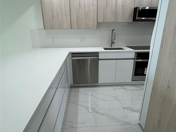 3rd image of 3150 N Course Ln APT 610